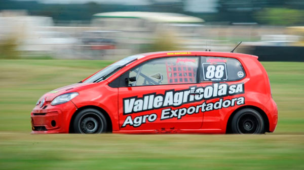 Maxi Martínez arrancó su temporada en el automovilismo argentino