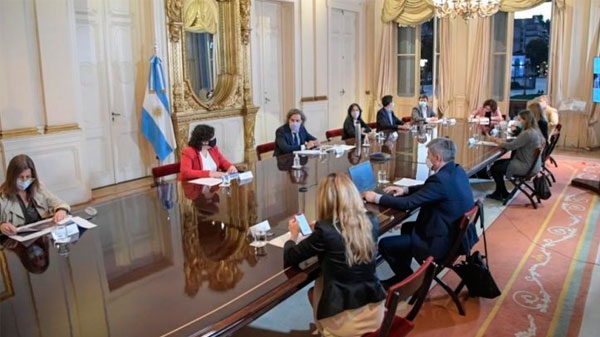 Los expertos le recomendaron al Gobierno más restricciones a la circulación