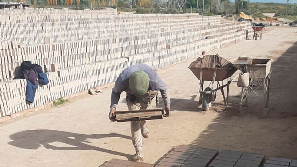 Fuerte operativo en hornos de ladrillos por trabajo infantil