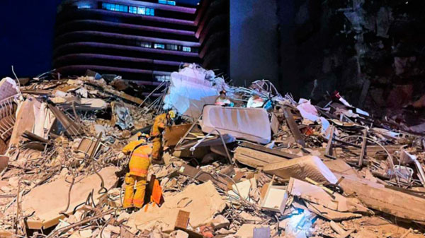 Ya son 54 los muertos por el derrumbe de un edificio en Miami y anunciaron el fin de la búsqueda de sobrevivientes