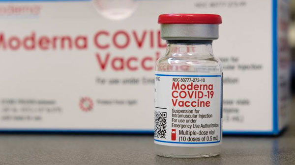 La ANMAT autorizó ampliar la edad para el uso de la vacuna Moderna