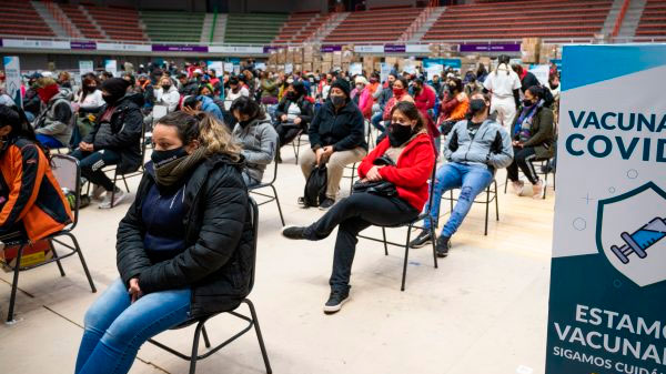 Está habilitada la inscripción para la vacunación para mayores de 18