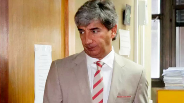 El juez acusado de “asociación ilícita” autorizó la candidatura de Suárez