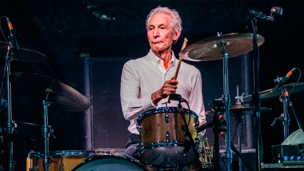 Adiós al legendario Charlie Watts, el jazzero oculto bajo el traje de Rolling Stone