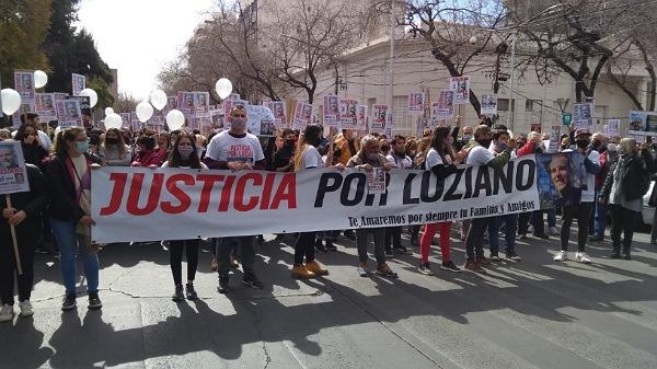 Marcha por Luziano Moreno