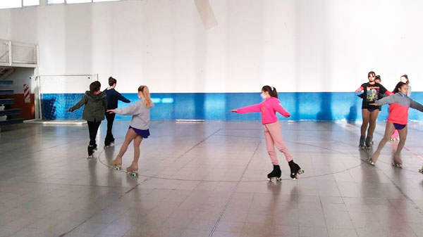 Exhibición de Patinaje artístico en el Polideportivo de Goudge