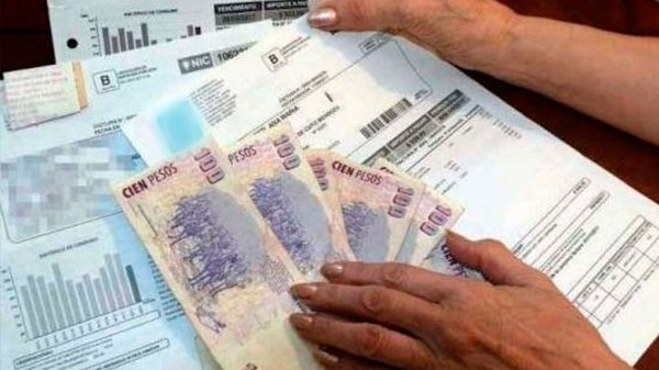 Como ya pasaron las elecciones, Suárez y su equipo oficializaron el aumento de la luz