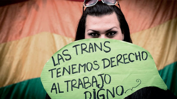 Reglamentaron la ley de promoción de empleo para personas travestis y transexuales