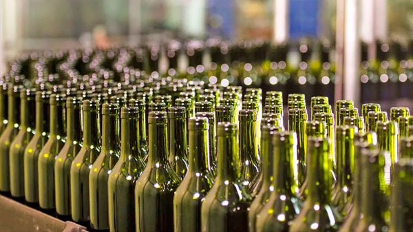 Advierten que no habrá una solución en el corto plazo a la falta de botellas 