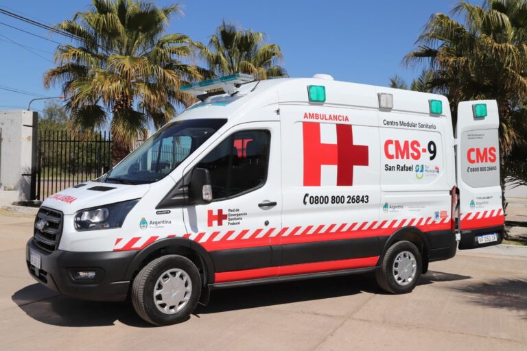 El viceministro de Salud de la Nación hizo entrega de una ambulancia