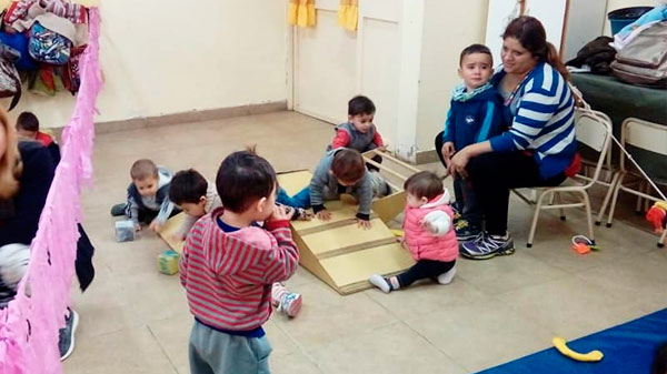 Más de 2 mil niños asisten a los jardines maternales SEOS