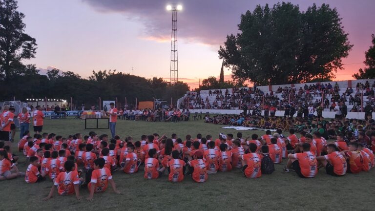 Más de 1300 niños participan del Torneo de Fútbol Infantil Naranjita