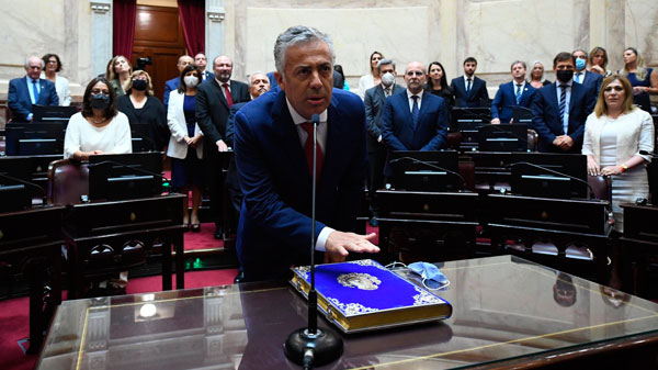 Cornejo y Cristina tuvieron su primer cara a cara