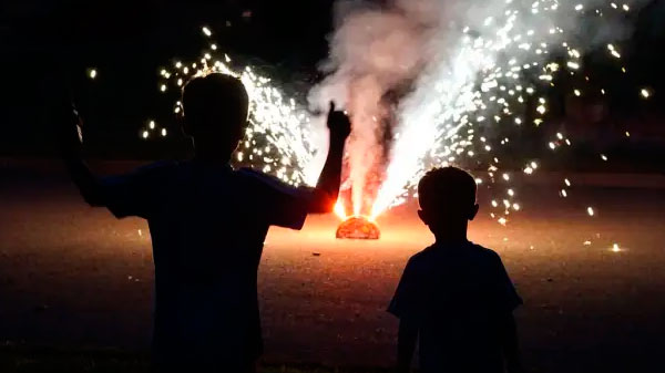 Buscan sancionar a los padres de niños que utilicen pirotecnia