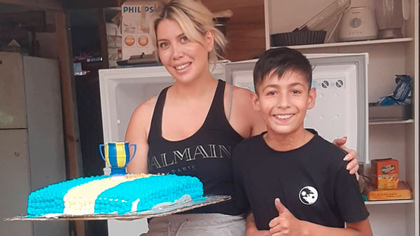 Wanda Nara cumplió con su palabra y le compró una torta al nene pastelero