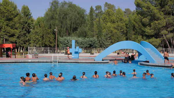 Colonos participaron de un Aquatlón inclusivo en el polideportivo