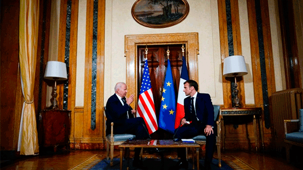 Macron y Biden hablaron por videoconferencia sobre la situación en la frontera de Ucrania