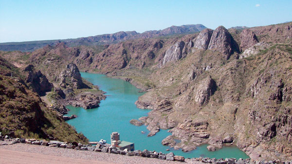 Félix apoya la construcción de la presa El Baqueano con fondos de Portezuelo