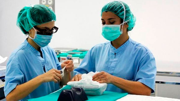 Ofrecen becas de más de 10 mil pesos para estudiantes de enfermería