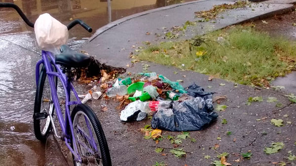 Se trabajó en la limpieza de acequias, desagües y rejillas luego de la tormenta