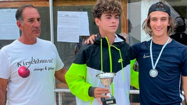 Buen desempeño de tenistas sanrafaelinos en el primer Torneo Abierto