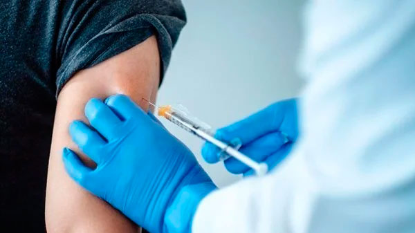 Aseguran que un joven sanrafaelino fue afectado por la vacuna