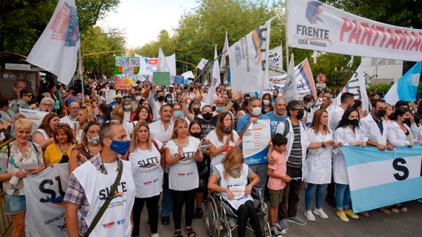 Trabajadores de la educación le pidieron a Suárez «urgente» un aumento de sueldo