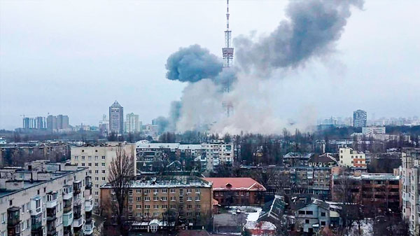 Rusia redobla sus ataques contra la capital de Ucrania