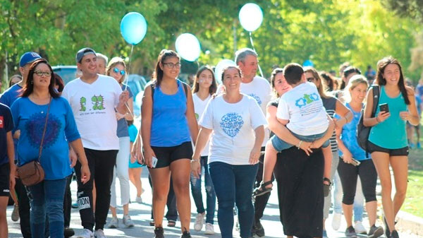 Para concientizar sobre el Autismo invitan a la caminata desde la plaza Francia