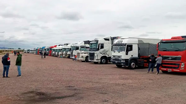 Transportistas chilenos manifiestan inquietud por cierre de Los Libertadores y potenciales “precios históricos” en fiestas patrias