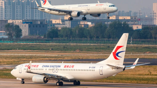 Se estrelló un avión en el sur de China con 132 pasajeros a bordo