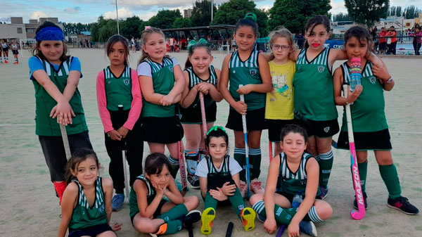 Hockey: comienzan los entrenamientos para las peques de Maristas