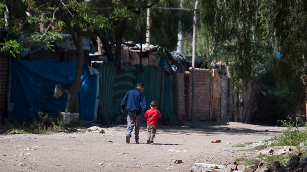 Según el INDEC, en Mendoza creció el número de pobres y de indigentes