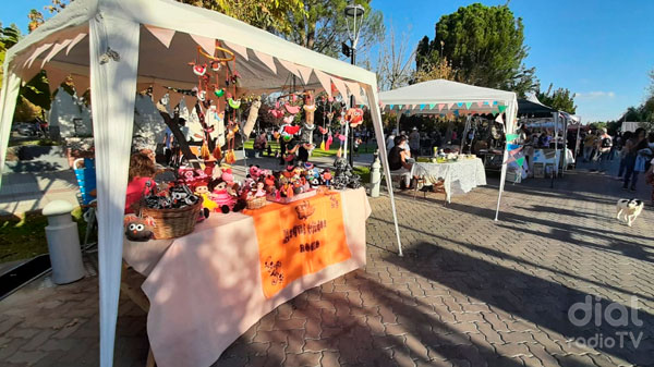 Feria Día del Padre en Plaza Yuma Félix de Rama Caída