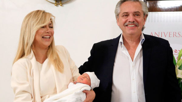 Fabiola Yáñez y Alberto Fernández presentaron a su hijo Francisco