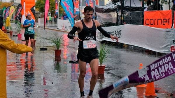 Juan Fernández fue el mejor en los 10k de la Maratón «A Pampa Traviesa»