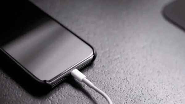 Los próximos iPhone serían con USB-C: Apple