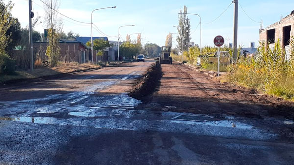 Iniciaron las tareas previas al asfalto en avenida Roca de barrio Unimev