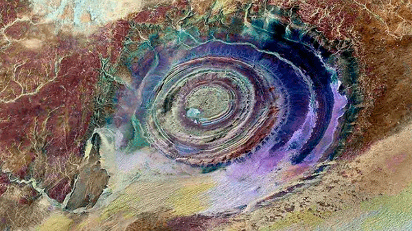 El Ojo del Sáhara: qué es este misterioso lugar que sólo pueden ver los astronautas