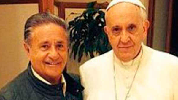 En medio de sus problemas de salud, el Papa recibió a Duhalde en el Vaticano