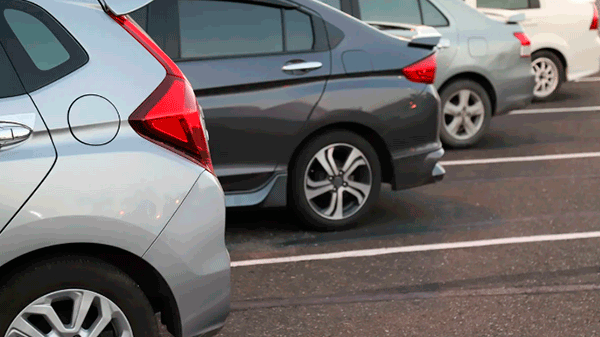 Herramientas y trucos para recordar en qué lugar estacionaste el auto