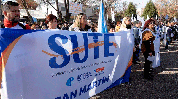 El Sute denunciará al Gobierno de Mendoza por la deuda con los docentes del 2020