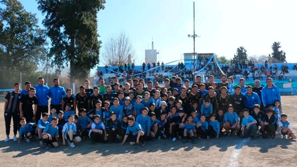 Primera «B»: Deportivo Argentino festejó el ascenso con una goleada