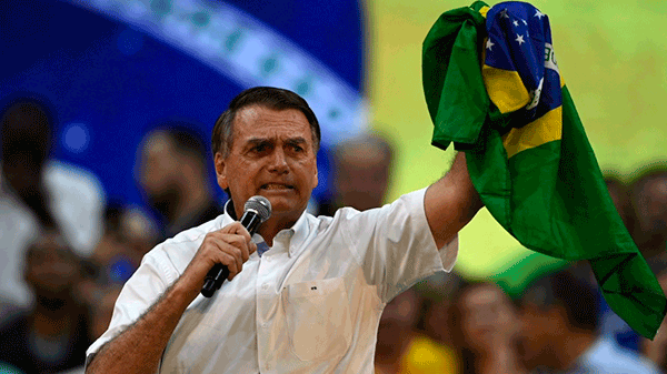 Bolsonaro agita el fantasma del fraude: «Si no gano con el 60% es porque hay algo raro»