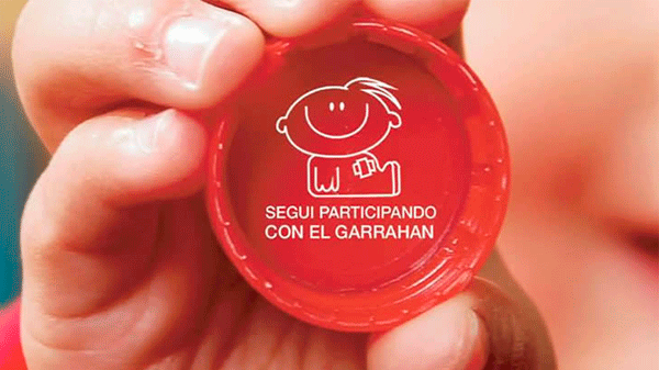 Locales gastronómicos recolectan tapitas para ayudar al Hospital Garrahan