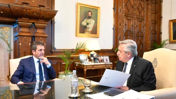 El Presidente recibió al ministro de Economía, Sergio Massa