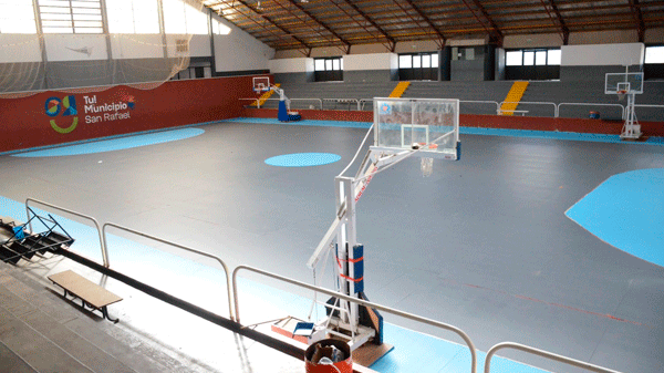 Renuevan el piso flotante del Polideportivo Municipal N°2