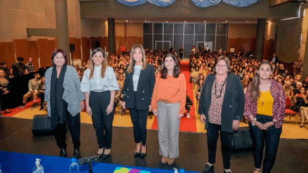 “Chicas con futuro”: lanzan un proyecto para empoderar a adolescentes y jóvenes bonaerenses