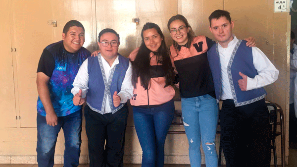 Alumnos de la escuela Normal trabajaron en el proyecto «Inclusión Social» con APRID