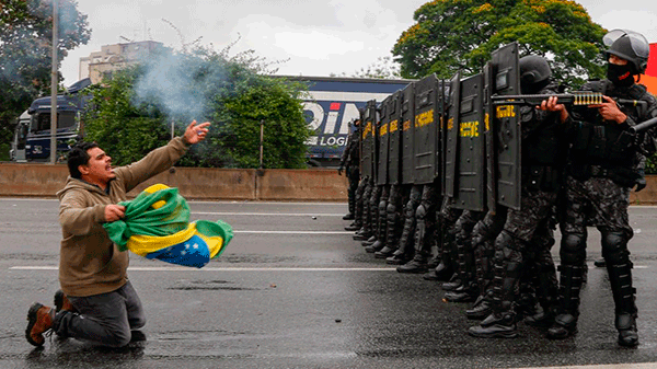 Las Fuerzas Armadas de Brasil condenaron los «excesos» en las manifestaciones golpistas